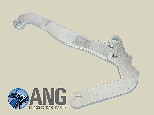 HANDBRAKE OPERATING LEVER (LEFT HAND REAR) ; SE6A, SE6B, SE8 &#39;76&gt;